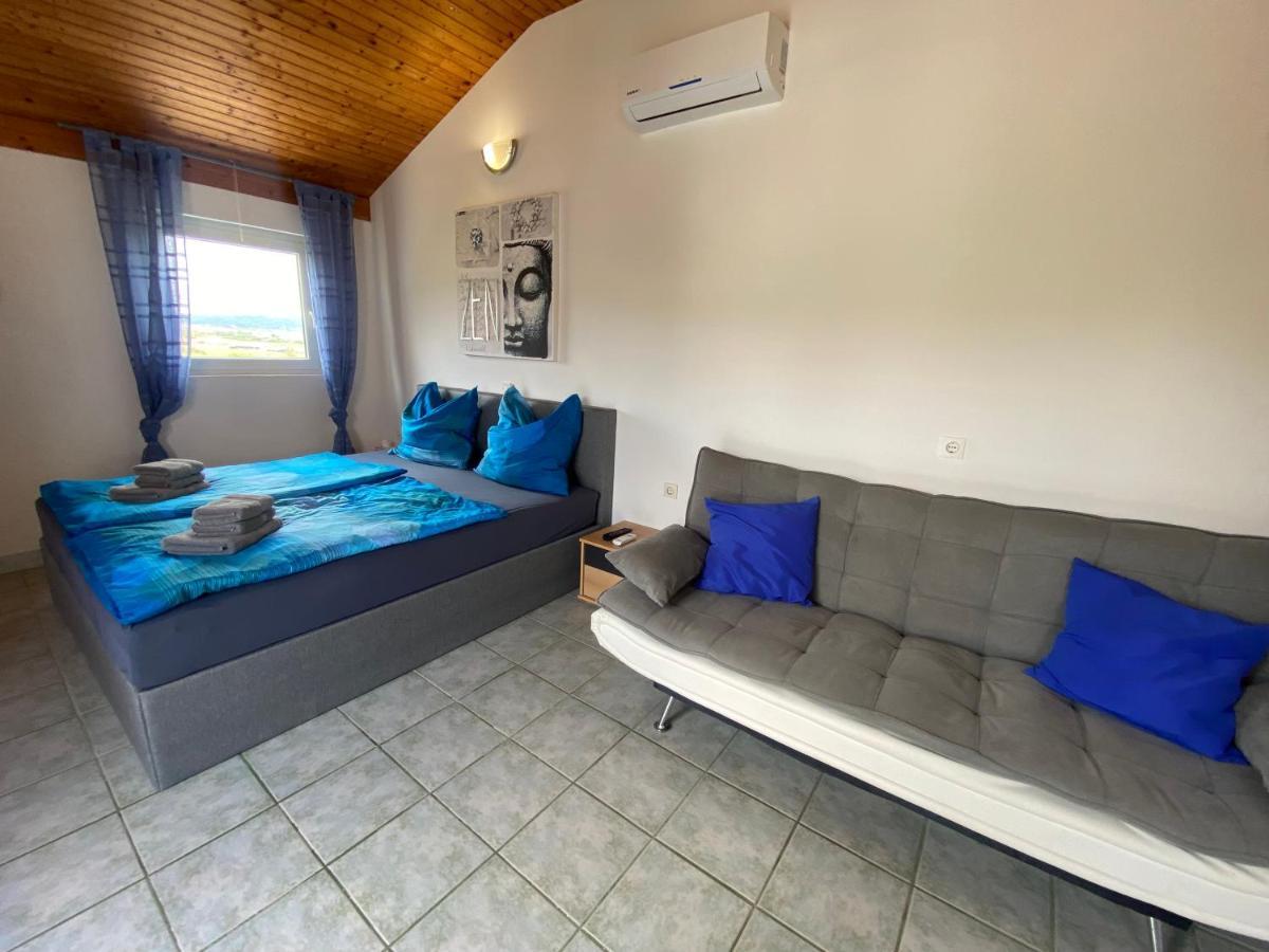 Villa Sabina - Apartments Kroatien Ražanac Buitenkant foto